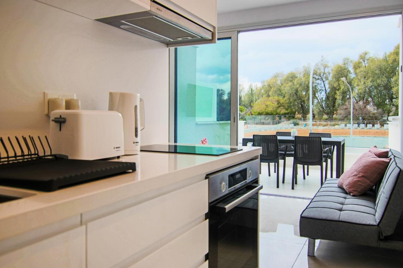 Phaedrus Living - Seaside Luxury Flat Harbour 110 Lejlighed Paphos Eksteriør billede